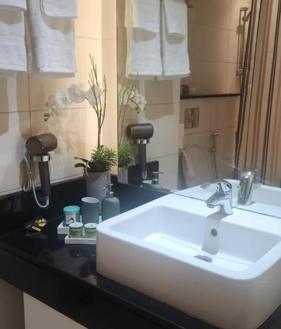 Luxury Studio Near Downtown Dubai 0*,  United Arab Emirates