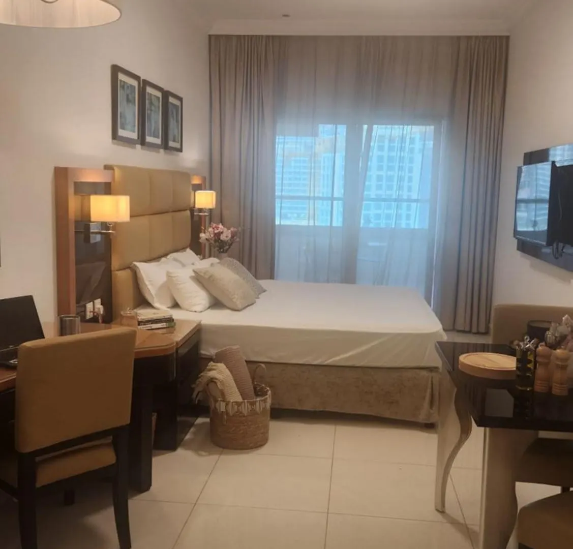 Luxury Studio Near Downtown 迪拜